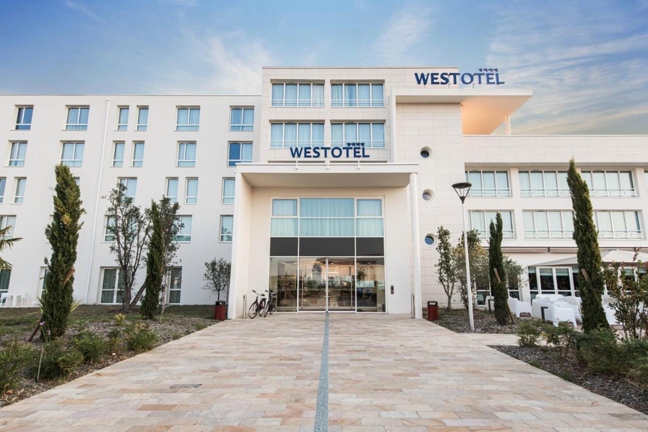 Westotel Tours Val De Loire La Ville-aux-Dames Eksteriør billede